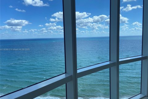 Condo in Sunny Isles Beach, Florida, 3 bedrooms  № 1818173 - photo 4