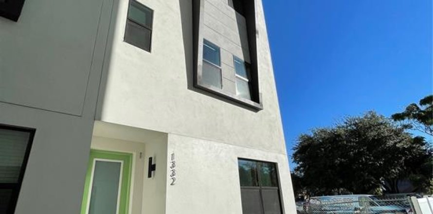 Touwnhouse à Tampa, Floride 3 chambres, 194.82 m2 № 1817978