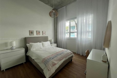 Condo in Miami, Florida, 1 bedroom  № 1943754 - photo 5