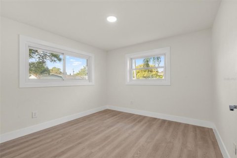 Villa ou maison à louer à Clearwater, Floride: 5 chambres, 178 m2 № 2378000 - photo 23