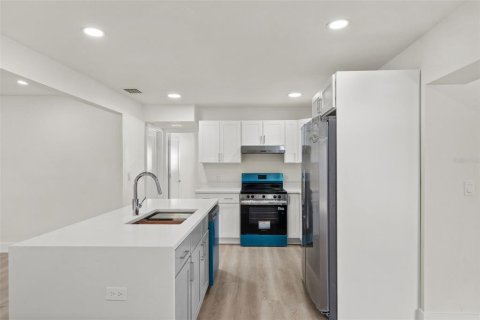 Villa ou maison à louer à Clearwater, Floride: 5 chambres, 178 m2 № 2378000 - photo 10
