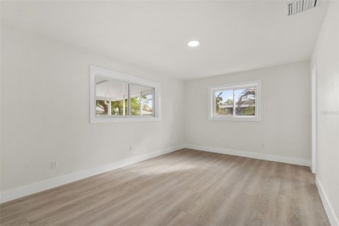 Villa ou maison à louer à Clearwater, Floride: 5 chambres, 178 m2 № 2378000 - photo 13