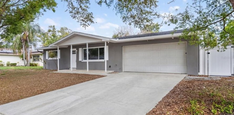 Villa ou maison à Clearwater, Floride 5 chambres, 178 m2 № 2378000