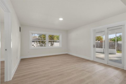Villa ou maison à louer à Clearwater, Floride: 5 chambres, 178 m2 № 2378000 - photo 17
