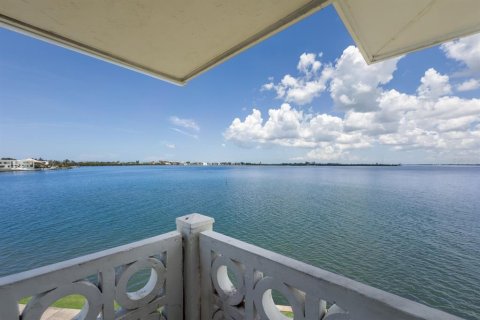 Condominio en Sarasota, Florida, 2 dormitorios  № 2208714