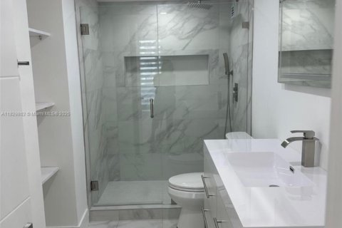 Снять в аренду кондоминиум в Майами-Бич, Флорида 2 спальни, 98.85м2, № 1963268 - фото 11