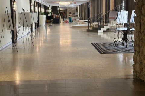 Снять в аренду кондоминиум в Майами-Бич, Флорида 2 спальни, 98.85м2, № 1963268 - фото 4