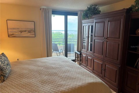 Condo in Daytona Beach, Florida, 2 bedrooms № 2213764 - photo 18