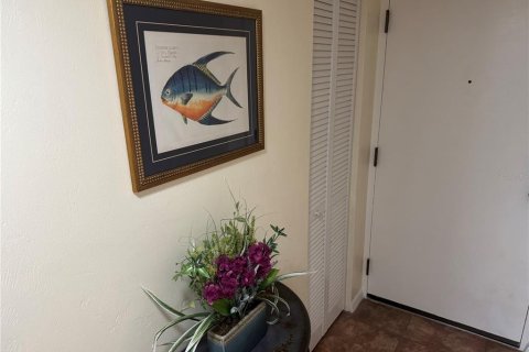 Condo in Daytona Beach, Florida, 2 bedrooms № 2213764 - photo 5