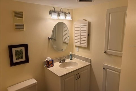Condo in Daytona Beach, Florida, 2 bedrooms № 2213764 - photo 14