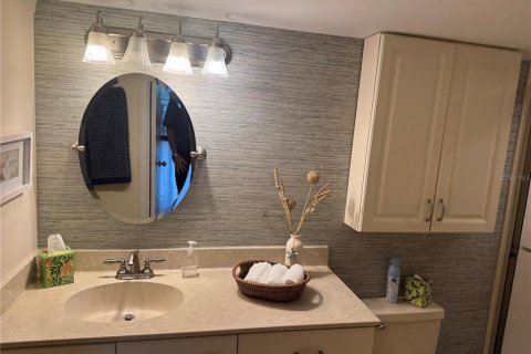 Condo in Daytona Beach, Florida, 2 bedrooms № 2213764 - photo 19