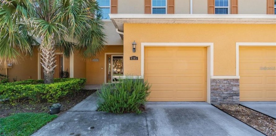 Townhouse in Tampa, Florida 3 bedrooms, 144 sq.m. № 2394004