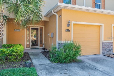 Townhouse in Tampa, Florida 3 bedrooms, 144 sq.m. № 2394004 - photo 3