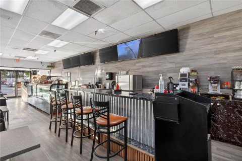 Propiedad comercial en venta en Margate, Florida № 1991127 - foto 5