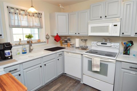 Copropriété à louer à Saint Petersburg, Floride: 2 chambres, 94.57 m2 № 2195579 - photo 11