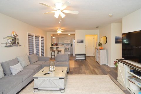 Copropriété à louer à Saint Petersburg, Floride: 2 chambres, 94.57 m2 № 2195579 - photo 5