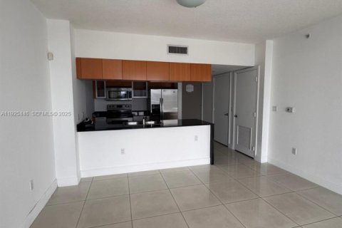 Copropriété à louer à Miami, Floride: 1 chambre № 1984002 - photo 4