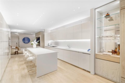 Купить кондоминиум в Серфсайд, Флорида 4 спальни, 430.88м2, № 2017275 - фото 6