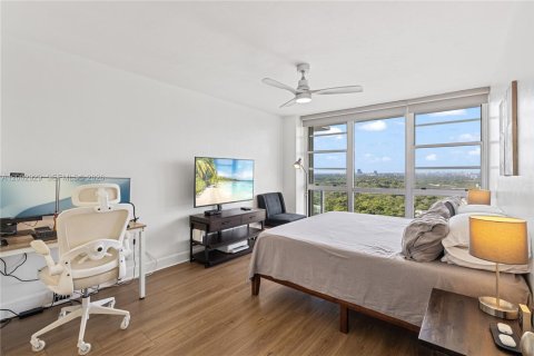 Condo in Miami, Florida, 2 bedrooms  № 2066433 - photo 8