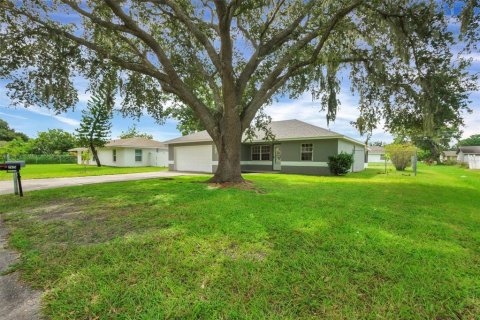 House in Lakeland, Florida 3 bedrooms, 127.09 sq.m. № 1914248 - photo 2