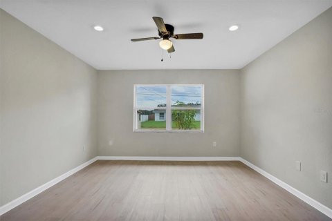 House in Lakeland, Florida 3 bedrooms, 127.09 sq.m. № 1914248 - photo 16