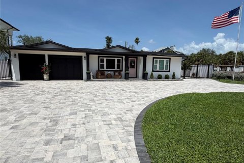 Villa ou maison à Saint Pete Beach, Floride 3 chambres, 175.03 m2 № 2102102