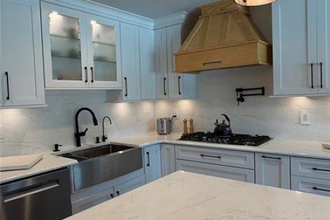 Casa en venta en Saint Pete Beach, Florida, 3 dormitorios, 175.03 m2 № 2102102 - foto 7