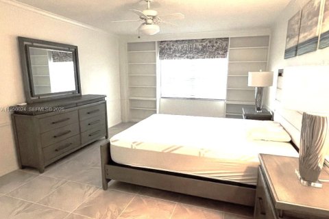 Снять в аренду кондоминиум в Форт-Лодердейл, Флорида 2 спальни, 139.35м2, № 2006533 - фото 11