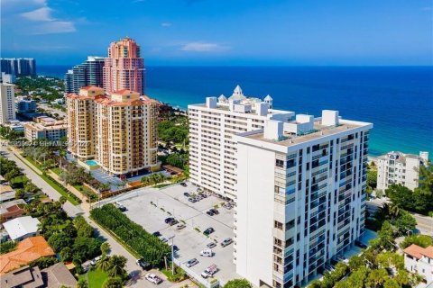 Снять в аренду кондоминиум в Форт-Лодердейл, Флорида 2 спальни, 139.35м2, № 2006533 - фото 15