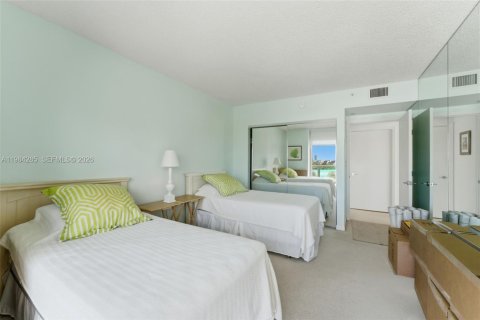 Купить кондоминиум в Санни-Айлс-Бич, Флорида 2 спальни, 163.51м2, № 2046683 - фото 19