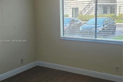 Condominio en venta en Weston, Florida, 2 dormitorios, 113.34 m2 № 2430038 - foto 3