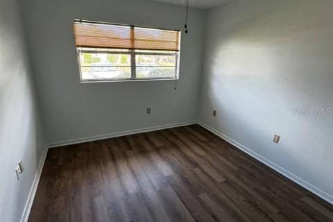 Copropriété à vendre à DeLand, Floride: 2 chambres, 95.41 m2 № 1813527 - photo 2
