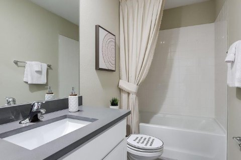 Townhouse in ANGELINE in Land O' Lakes, Florida 3 bedrooms, 155.43 sq.m. № 1870090 - photo 14