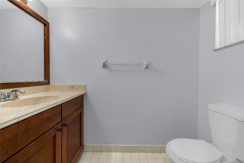 Copropriété à vendre à Miami Beach, Floride: 1 chambre, 81.94 m2 № 2402122 - photo 19