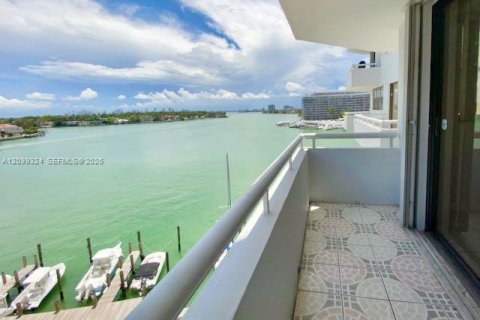 Copropriété à vendre à Miami Beach, Floride: 1 chambre, 81.94 m2 № 2402122 - photo 15