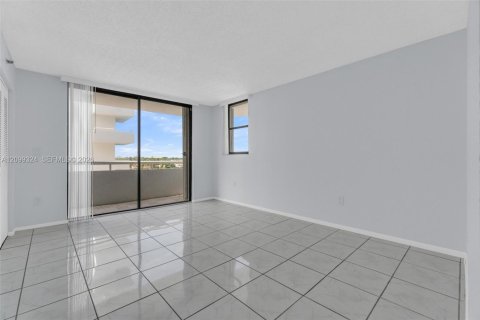 Copropriété à vendre à Miami Beach, Floride: 1 chambre, 81.94 m2 № 2402122 - photo 5