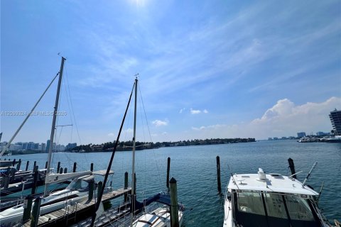 Copropriété à vendre à Miami Beach, Floride: 1 chambre, 81.94 m2 № 2402122 - photo 25