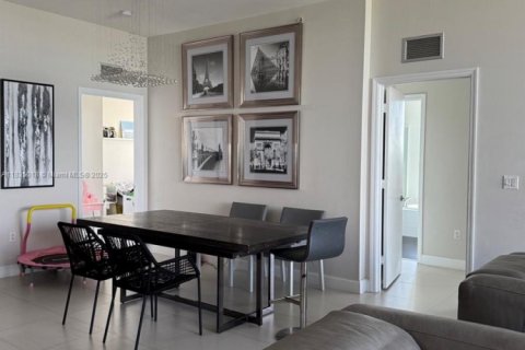 Condo in North Bay Village, Florida, 3 bedrooms  № 1817730 - photo 27