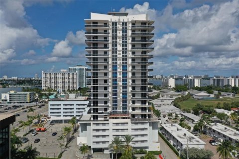Condo in North Bay Village, Florida, 3 bedrooms  № 1817730 - photo 2