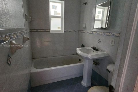 Купить кондоминиум в Майами, Флорида 4 спальни, 154.22м2, № 1957904 - фото 10