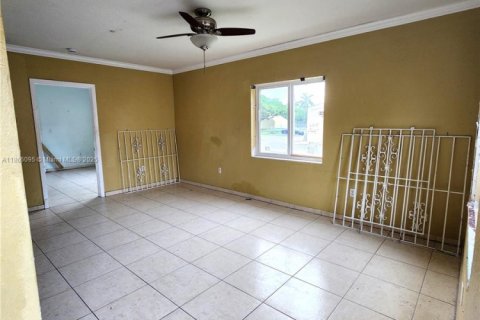 Купить кондоминиум в Майами, Флорида 4 спальни, 154.22м2, № 1957904 - фото 2