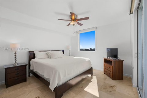 Купить кондоминиум в Майами, Флорида 2 спальни, 97.18м2, № 2028629 - фото 8