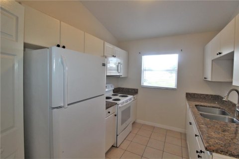 Appartement à louer à Sarasota, Floride: 2 chambres, 81.29 m2 № 1843389 - photo 2