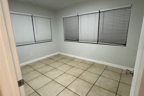 House in Bradenton, Florida 4 bedrooms, 126.81 sq.m. № 2206338 - photo 11