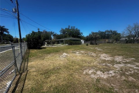 House in Bradenton, Florida 4 bedrooms, 126.81 sq.m. № 2206338 - photo 2
