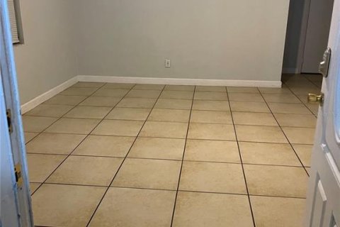 House in Bradenton, Florida 4 bedrooms, 126.81 sq.m. № 2206338 - photo 20
