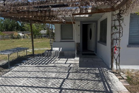 House in Bradenton, Florida 4 bedrooms, 126.81 sq.m. № 2206338 - photo 7