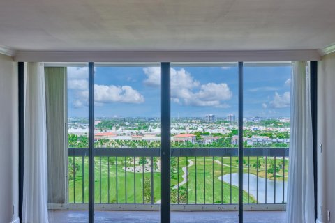 Copropriété à louer à West Palm Beach, Floride: 1 chambre, 83.05 m2 № 2087775 - photo 2