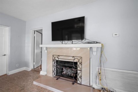House in Orlando, Florida 4 bedrooms, 284.19 sq.m. № 1767772 - photo 12
