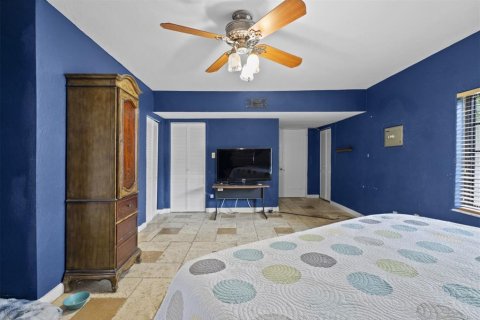 House in Orlando, Florida 4 bedrooms, 284.19 sq.m. № 1767772 - photo 16